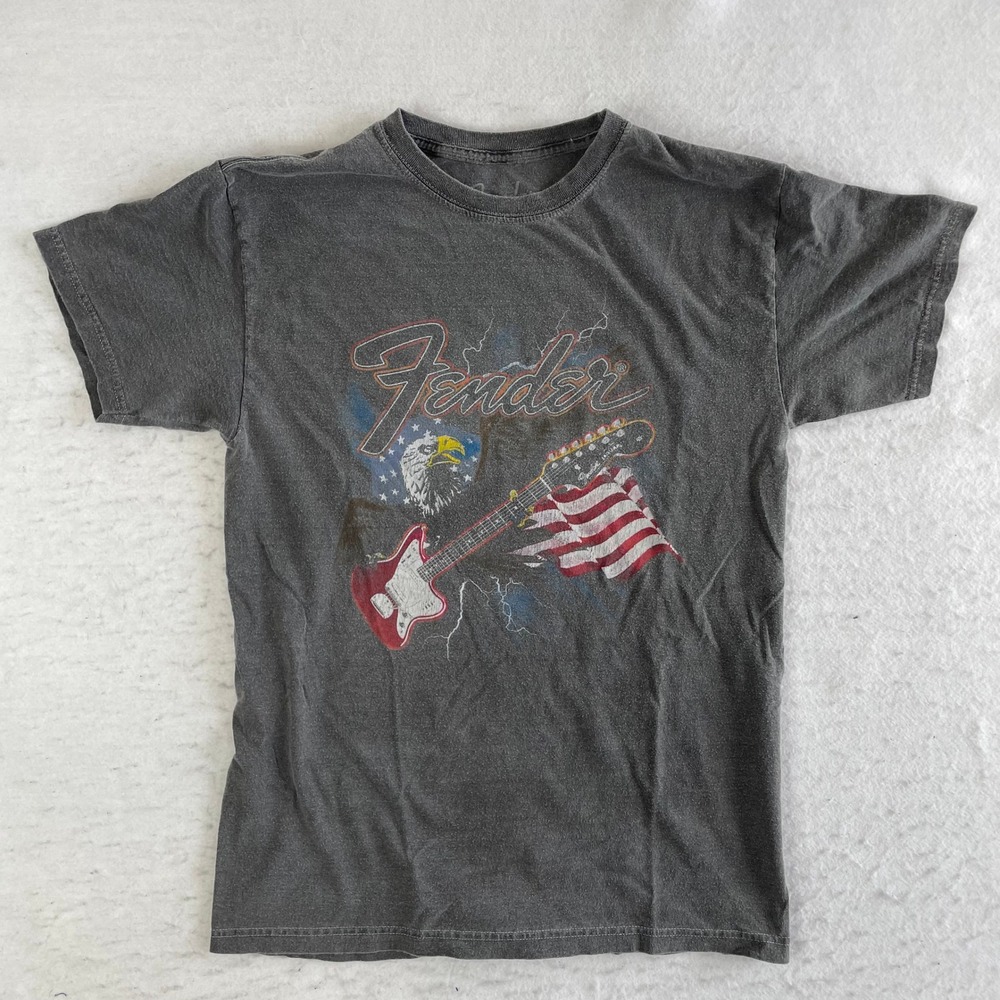 Fender Graphic‎ T-Shirt Mens Medium Gray American Flag Eagle Guitar Graphic Tee
